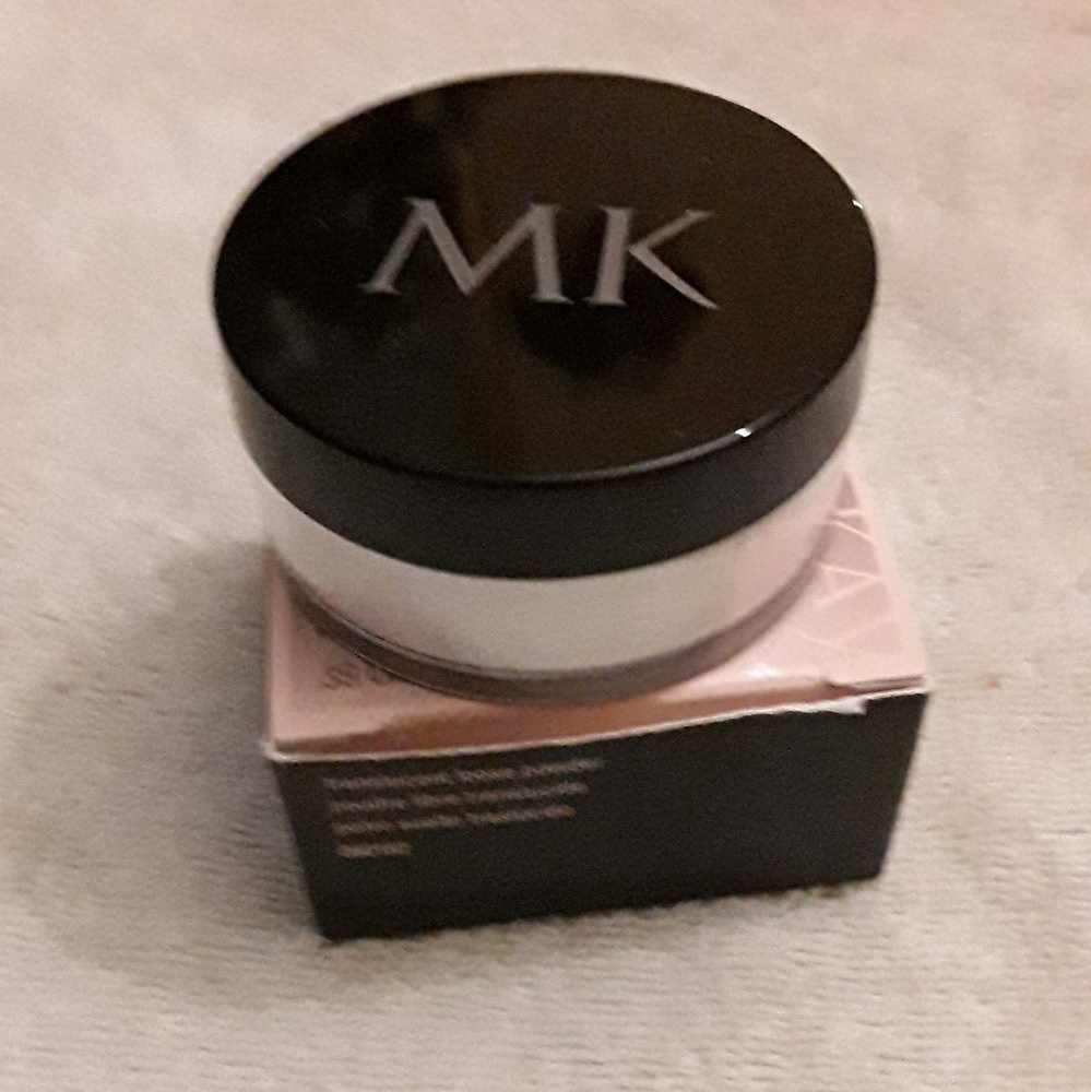 Mary Kay Translucent Loose Powder 39oz